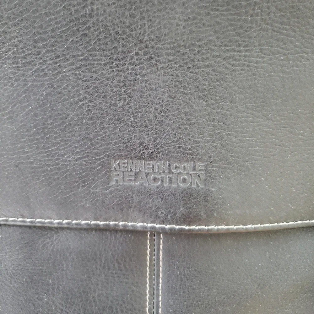 Like New Kenneth Cole Reaction Colombian Leather Flapover Laptop Bag - Brown